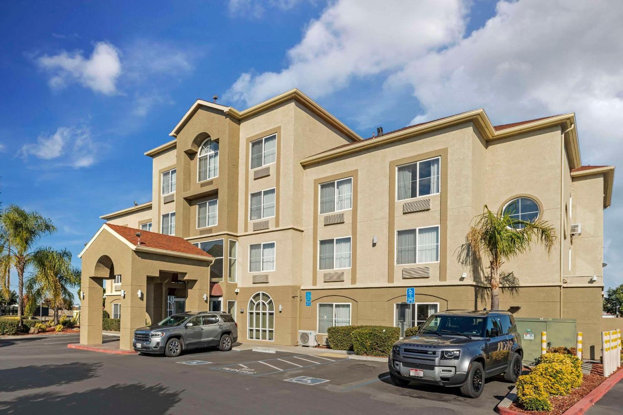 Comfort Inn Lathrop Stockton Airport Zewnętrze zdjęcie