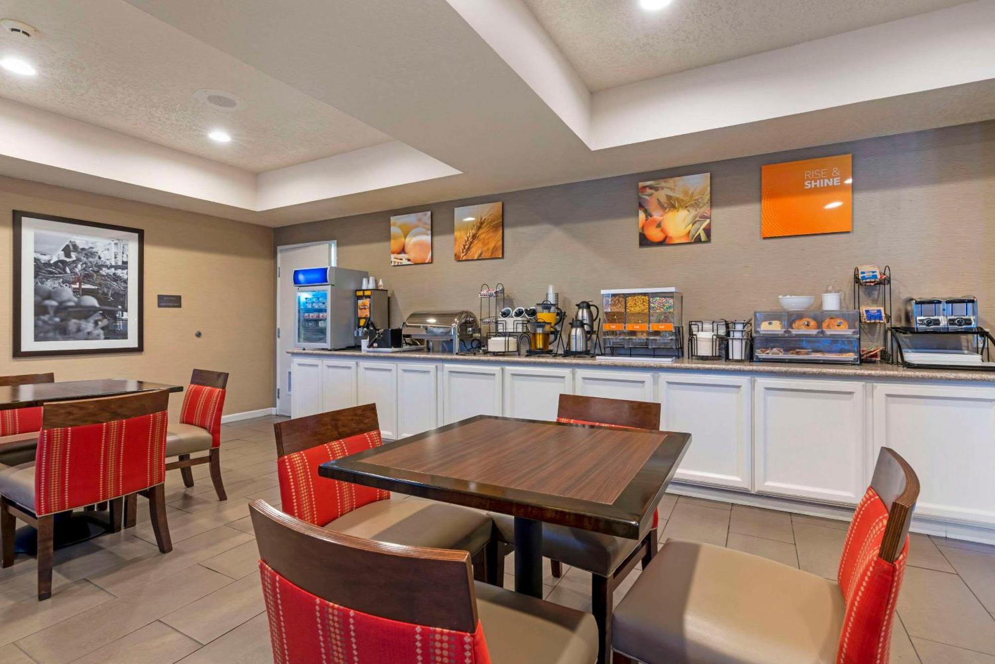 Comfort Inn Lathrop Stockton Airport Zewnętrze zdjęcie