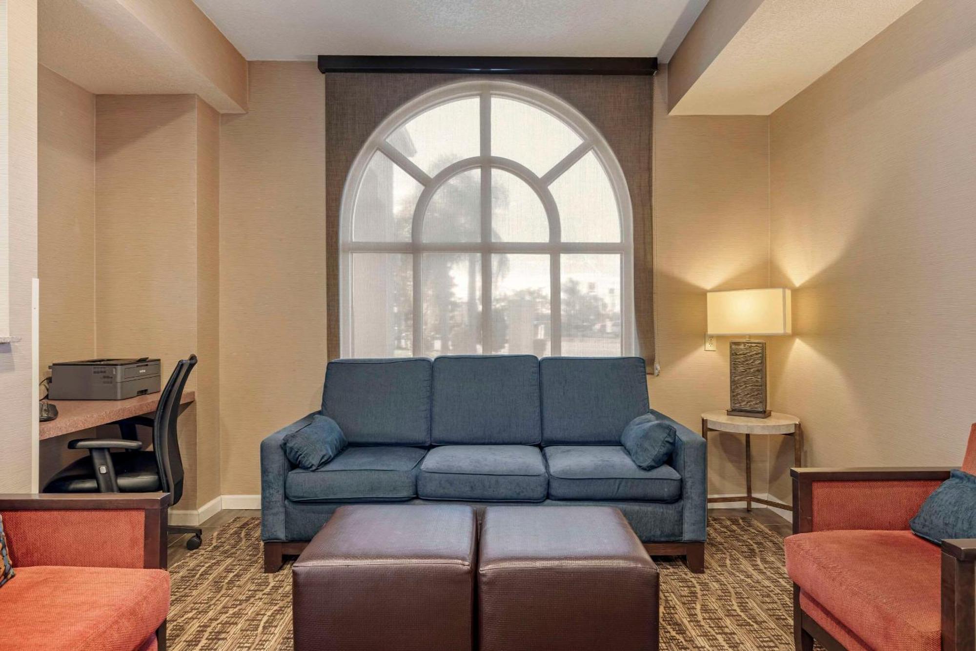 Comfort Inn Lathrop Stockton Airport Zewnętrze zdjęcie